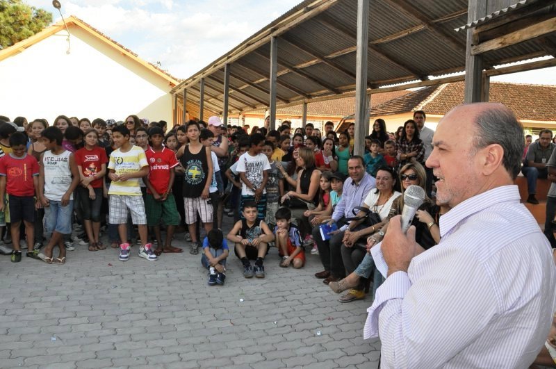A instituição atende cerca de 830 alunos e, além das obras que foram inauguradas, a instituição ainda está reformando duas salas de aula que futuramente serão utilizadas como bibliotecas