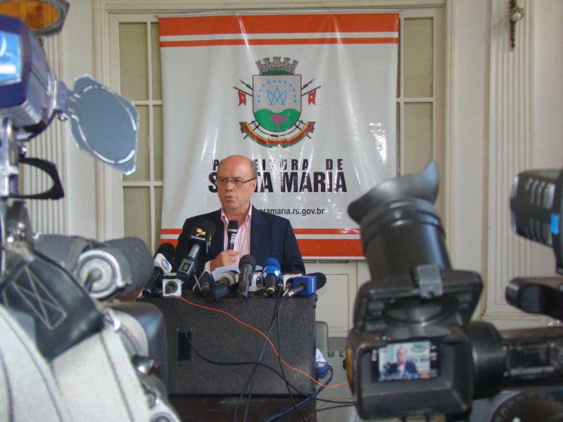 Coletiva à imprensa aconteceu na tarde desta terça, no Salão de Eventos da Prefeitura/Foto: Carlos Nunes Coletiva à imprensa aconteceu na tarde desta terça, no Salão de Eventos da Prefeitura/Foto: Carlos Nunes