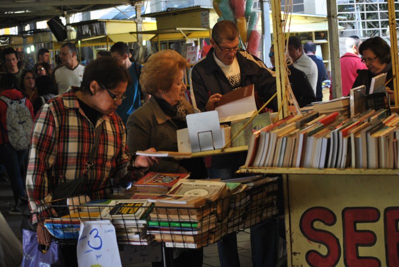 A expectativa é de que até domingo (12) o número de vendas chegue até 60 mil exemplares - Foto: Assessoria de Imprensa Feira do Livro