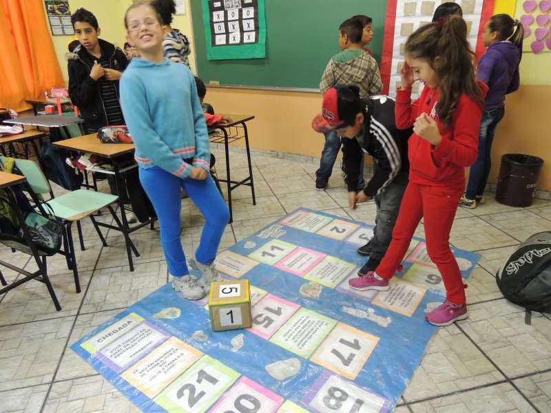 Professores de Matemática participam de oficina de Mágicas Matemática