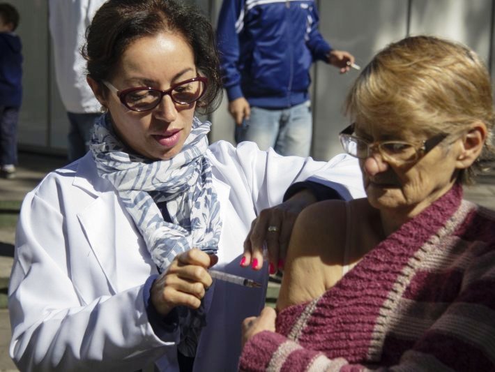 Prefeitura aguarda posição da 4ª CRS a antecipação da Campanha de Vacinação contra o H1N1 Prefeitura aguarda posição da 4ª CRS a antecipação da Campanha de Vacinação contra o H1N1