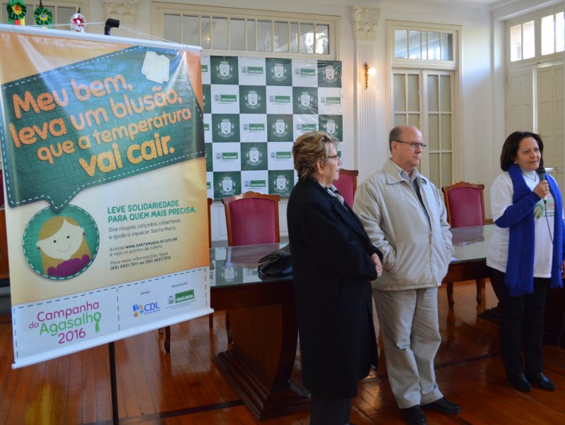 Solidariedade para vencer o frio: primeira-dama do município lança 7ª edição da Campanha do Agasalho