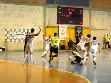 Três partidas marcaram a 10º Rodada da Copa Oreco de Futsal na noite dessa terça-feira (25)