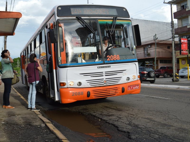 Parceira busca melhorar condições das ruas para o tráfego do transporte público. (Foto: João Alves)   