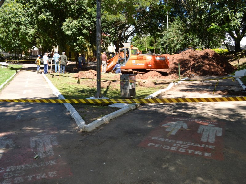 Região próxima ao Centro Administrativo foi sinalizada para evitar acidentes (Foto: João Alves)