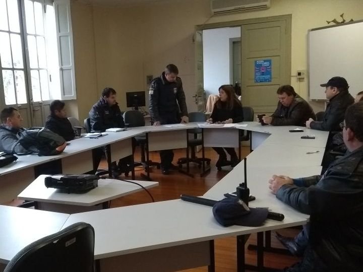 Guardas receberão curso, que é dividido em dois módulos com cinco disciplinas (Foto: Divulgação/Prefeitura) Guardas receberão curso, que é dividido em dois módulos com cinco disciplinas (Foto: Divulgação/Prefeitura)