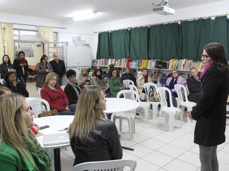 Comitê gestor contou com a participação de pessoas da comunidade (Foto: Deise Fachin)