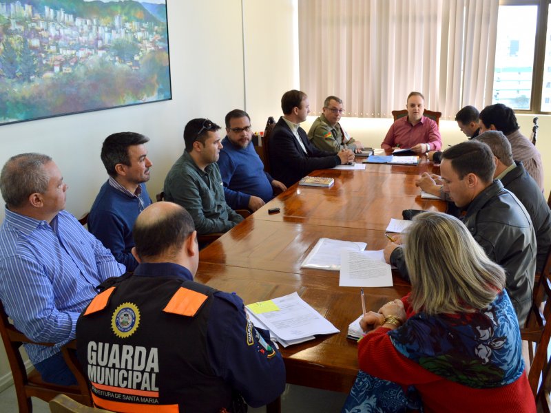 Reunião para definir estratégias ocorreu na manhã desta sexta-feira, na Casa Civil (Foto: João Alves)