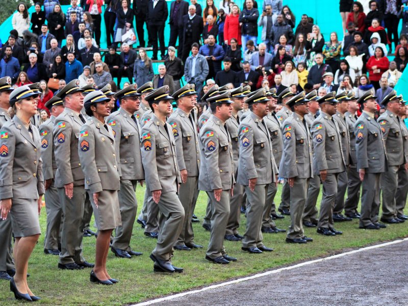 Cerimônia foi realizada no Estádio da Guarnição da Brigada Militar de Santa Maria (Foto: Deise Fachin)