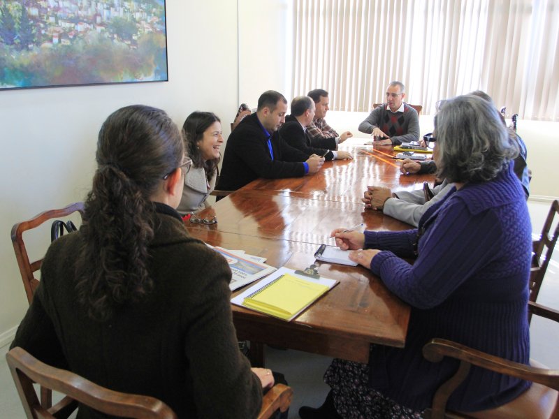 Sete vereadores do Município foram recebidos, nesta sexta-feira, pelo prefeito municipal (Foto: Deise Fachin)