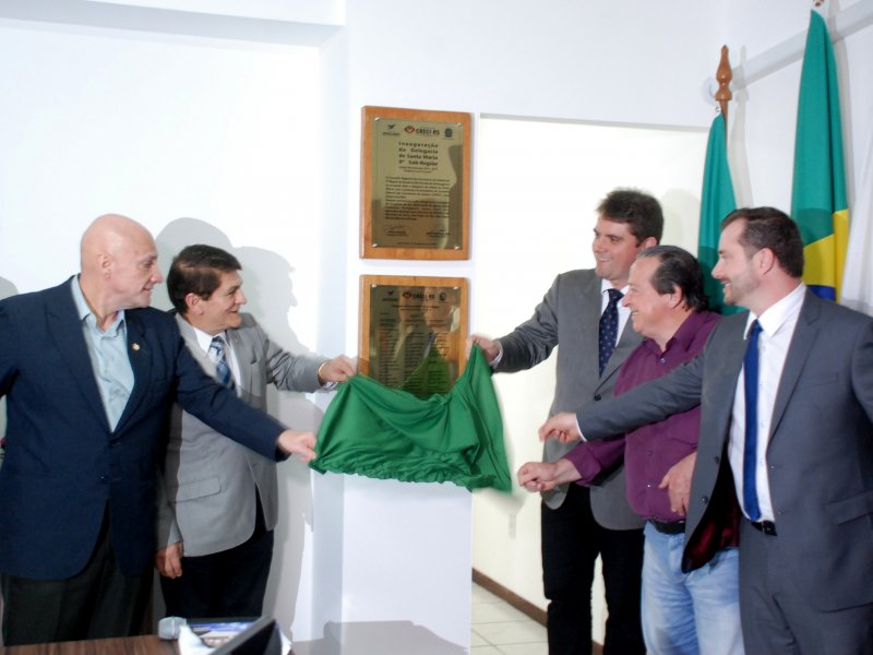 Vice-prefeito Sergio Cechin participou do ato, que contou com a presença do presidente nacional da categoria. (Foto: João Vilnei)