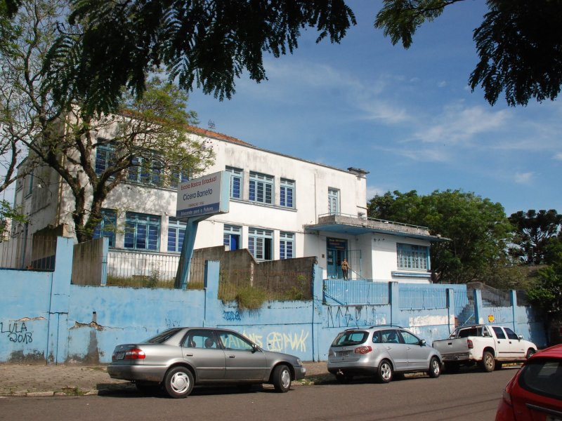Escola Cícero Barreto será um dos locais de prova para o cargo de agente administrativo