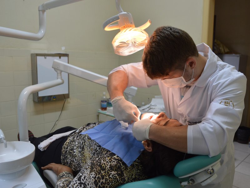 Atendimentos são realizados a cada quinze dias, no Centro de Especialidades Odontológicas (Foto: João Alves)