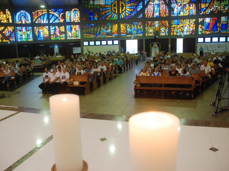Homenagem ocorreu na manhã desta segunda-feira, na Basílica (Fotos: João Vilnei)