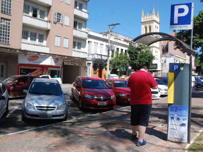 Ampliação no número de vagas de estacionamento rotativo permite a democratização dos espaços (Foto: João Vilnei)