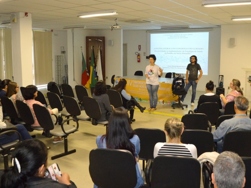 Auditório do Centro Administrativo Municipal foi palco de uma pré-conferência na manhã desta sexta-feira (Foto: João Alves)