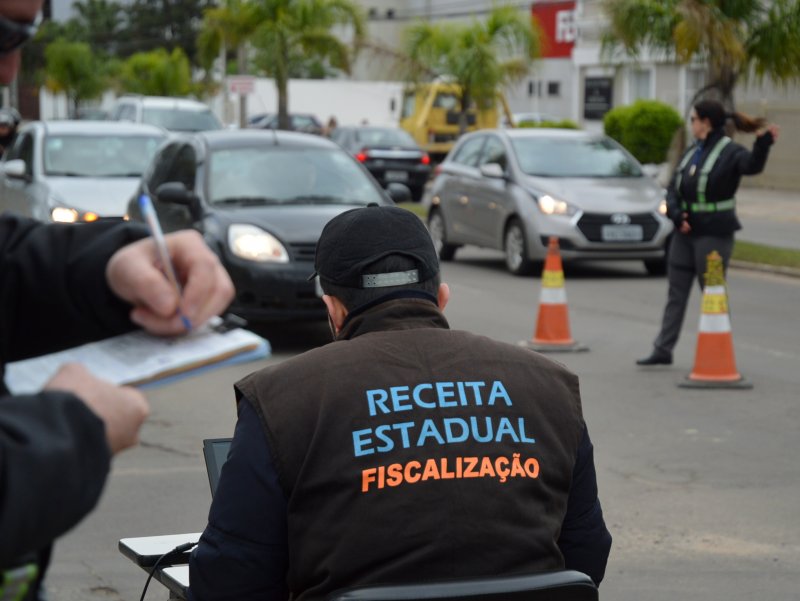 Fiscalização abordou mais de 1,6 mil veículos e motos (Foto: João Alves)