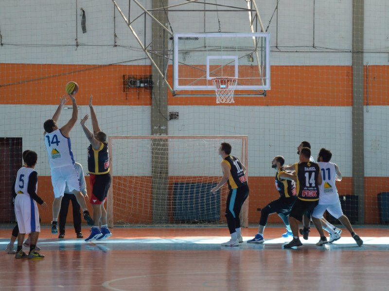 CDM volta a receber importantes eventos de basquete graças ao empenho da Prefeitura em restabelecer as tabelas (Foto: João Vilnei)