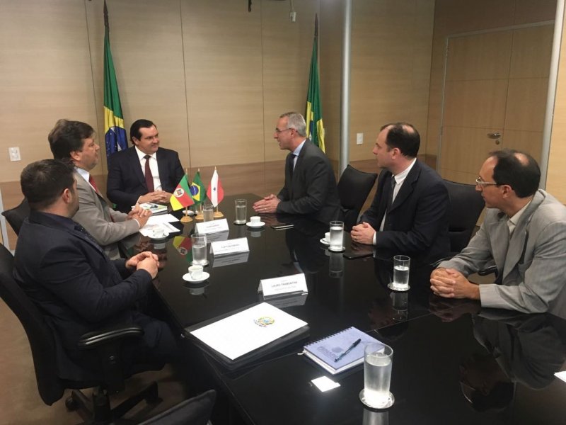 Chefe do Executivo participou de reunião no Ministério de Integração Nacional (Foto: Divulgação/Prefeitura)