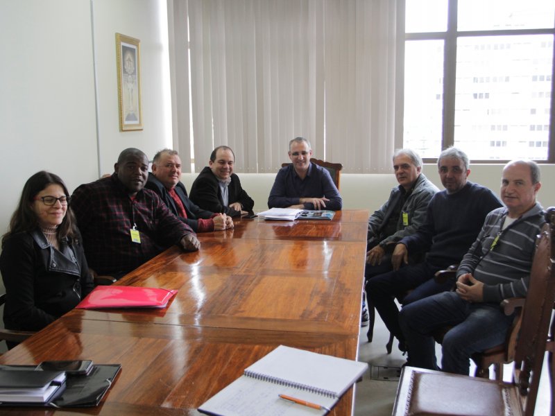 Prefeito Jorge Pozzobom e secretários de Governo participaram da reunião (Foto: Deise Fachin)