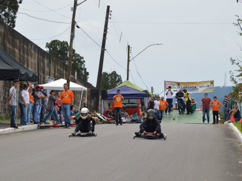 Competições ocorreram durante todo o domingo, na Avenida Liberdade (Foto: João Alves)