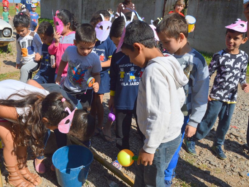 Ação, desenvolvida em parceria entre a escola e a Unidade de Saúde da região, envolveu alunos com idade entre três e seis anos (Foto: João Alves)