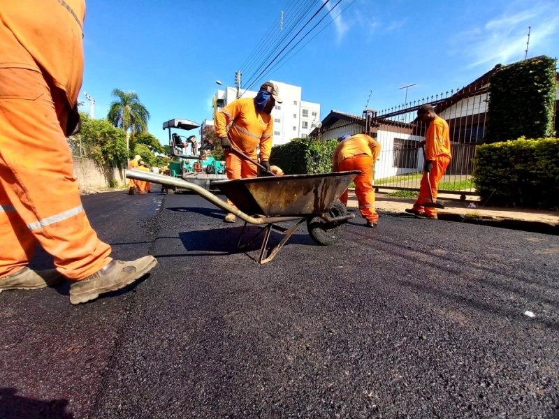 Assinada ordem de serviço para trecho 2 de asfaltamento no Rio