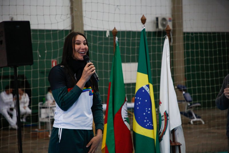 PMSM - Com show em quadra, 2º Festival Internacional LGBTQIA+ de Voleibol  de Santa Maria reúne 11 equipes do Estado