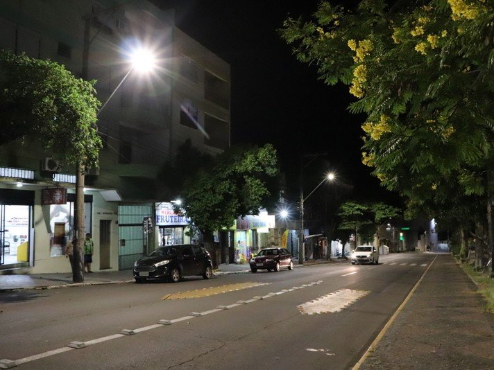 Avenida Rio Branco já conta com lâmpadas Led