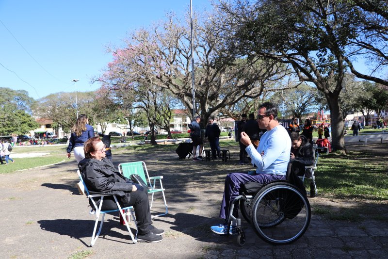 PMSM - Mais de 60 crianças malharam o cérebro na Praça Saldanha