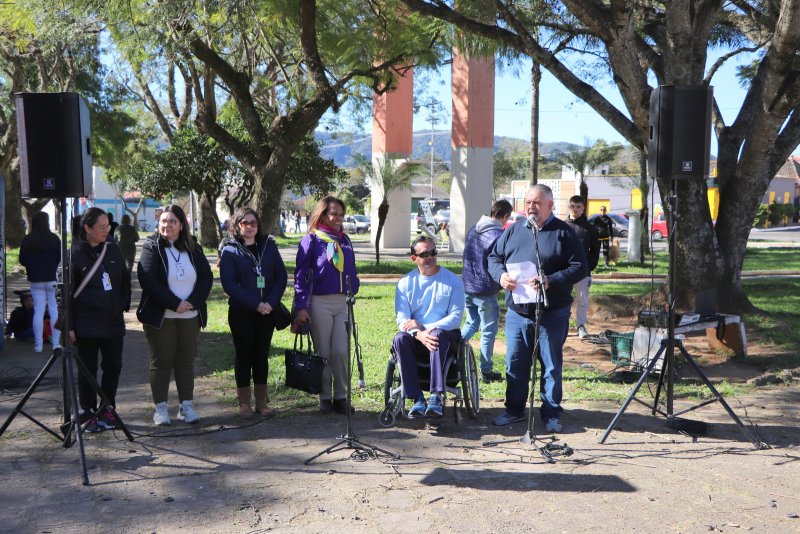 PMSM - Mais de 60 crianças malharam o cérebro na Praça Saldanha