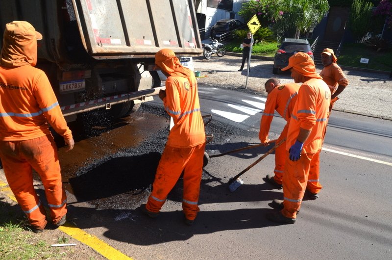 Foto: João Vilnei (Mtb: 18.086) - Avenida Dores, Bairro-Centro