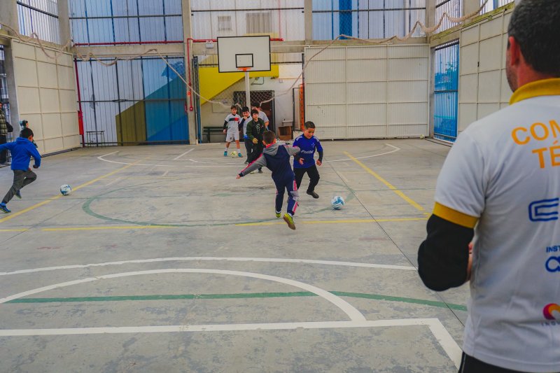 Atividades também ocorrem na EMEF Ione Parcianello